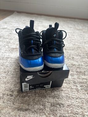 Nike Kids Blue Foamposite Sneakers